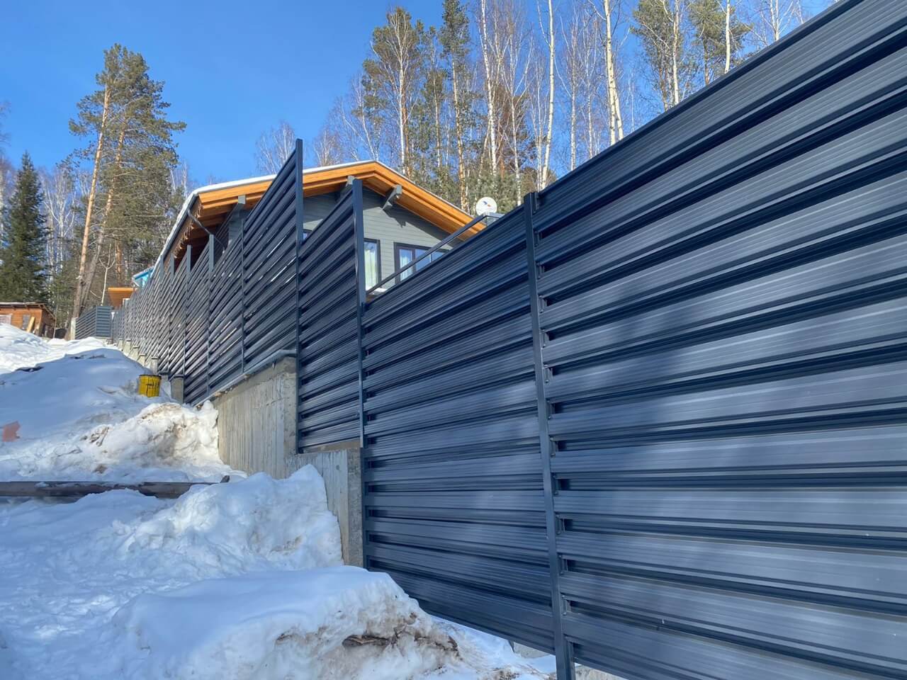 забор из штакетника 130м ral7024/7024 серый графит фото5 в Махачкале