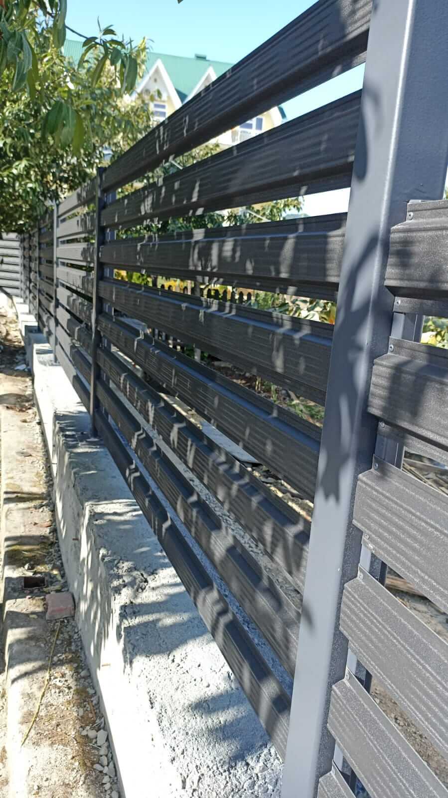 Забор из штакетника 90м RAL7024/7024 Серый Графит фото3 в Махачкале