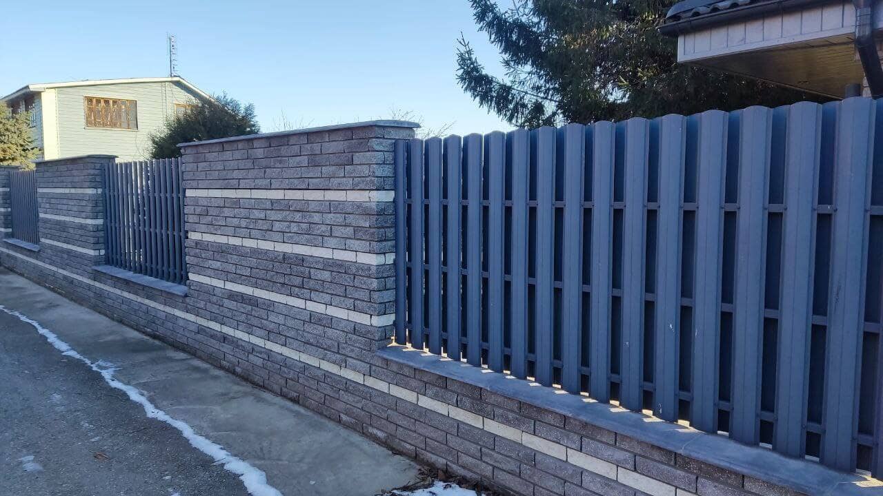 забор из штакетника RAL7024/7024 Серый графит двусторонний фото2 в Махачкале
