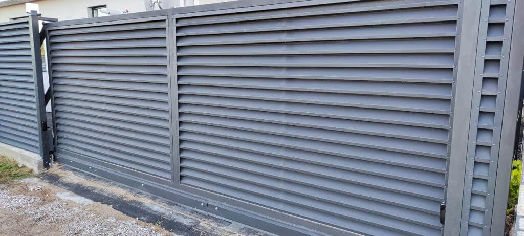 забор с ламелями эко-z ral7024/7024 серый графит двусторонний матте фото7 в Махачкале