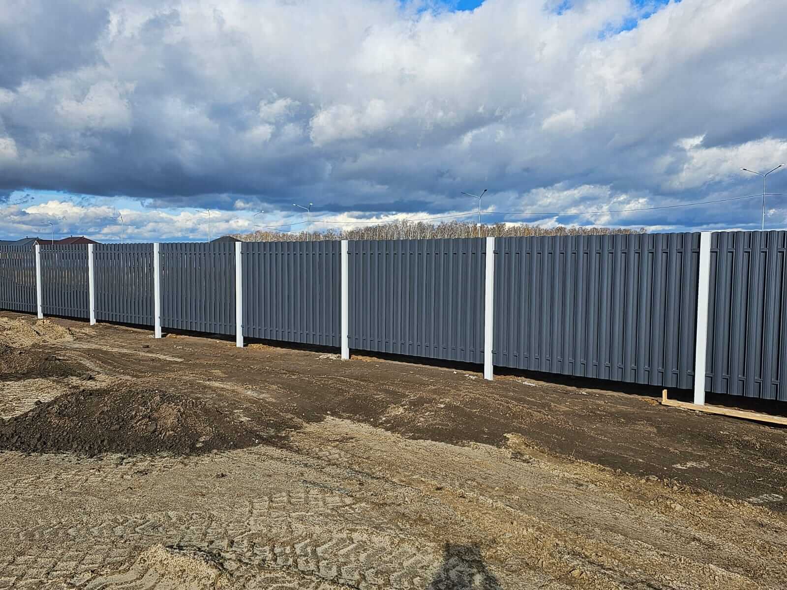 Забор из евроштакетника 234м RAL7024/7024 Серый Графит двусторонний фото 2 в Махачкале
