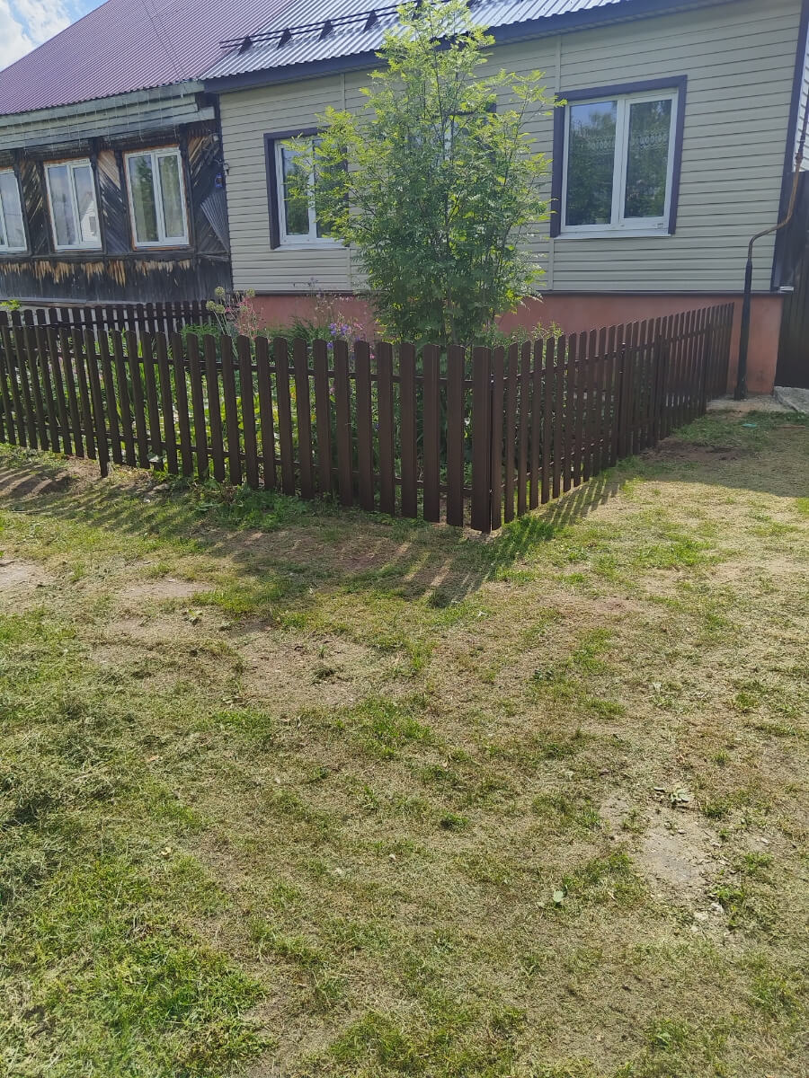Забор из евроштакетника 18м RAL8017/8017 Шоколад двусторонний фото 1 в Махачкале