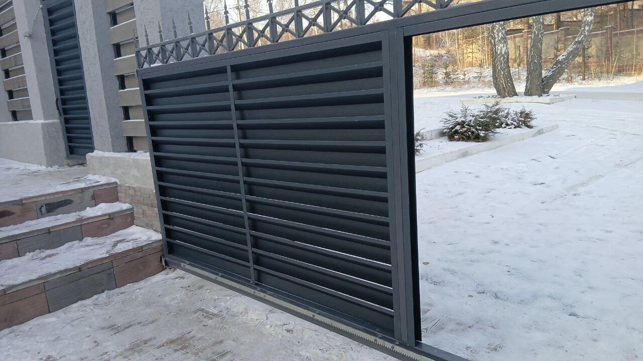 Входная группа из ламелей Хай-Тек RAL7024/7024 Серый Графит двусторонний МАТТЕ фото 16 в Махачкале