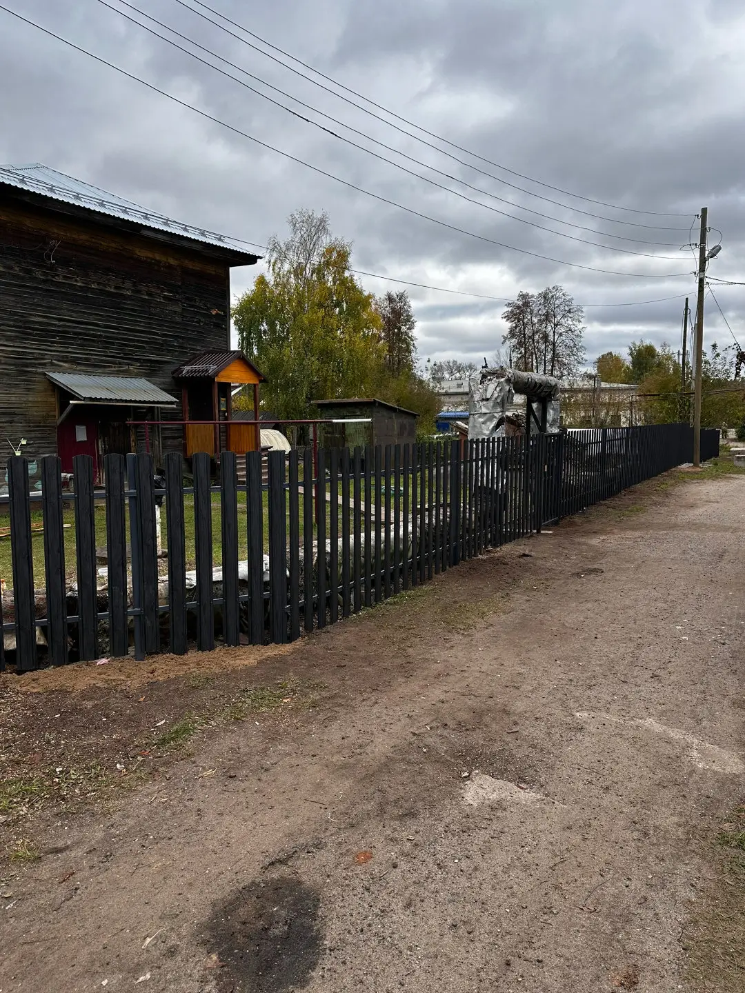 Забор из евроштакетника 63м Черное Дерево 3D Принтек фото 3 в Махачкале