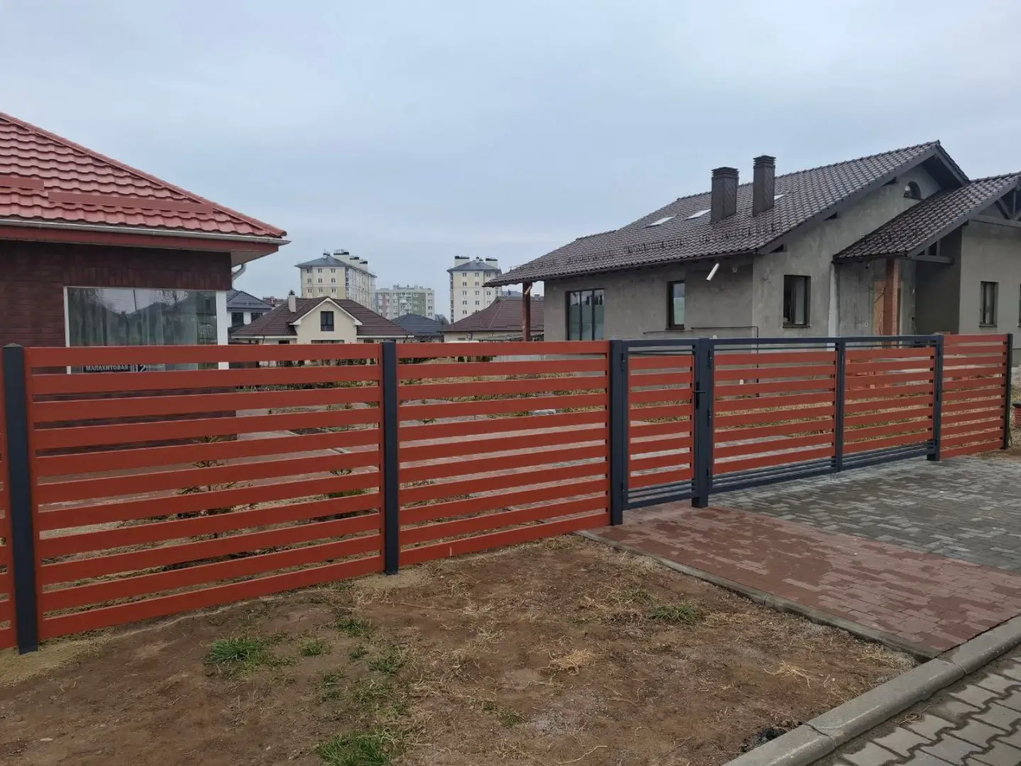Забор-ранчо из металлопланкена 18м RAL8004 Терракотовый в Махачкале