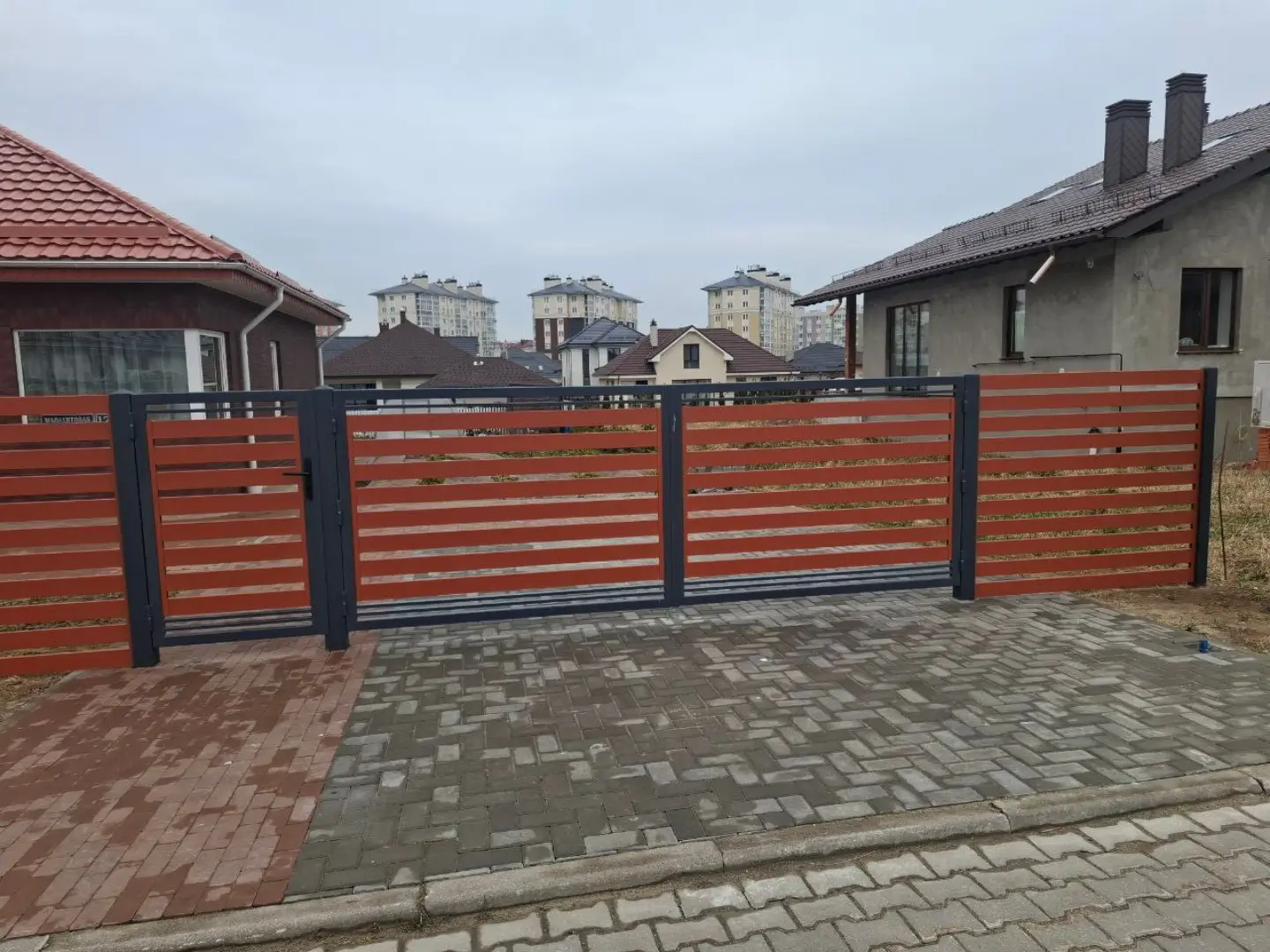Забор-ранчо из металлопланкена 18м RAL8004 Терракотовый фото 2 в Махачкале