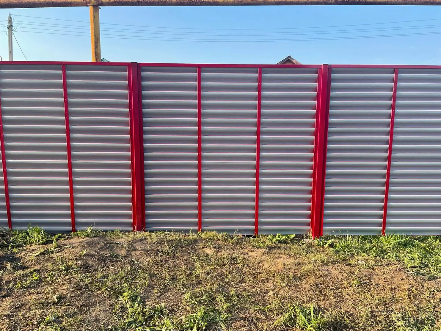 Забор-жалюзи из ламелей Еврожалюзи 24м RAL3003 Рубин фото 5 в Махачкале